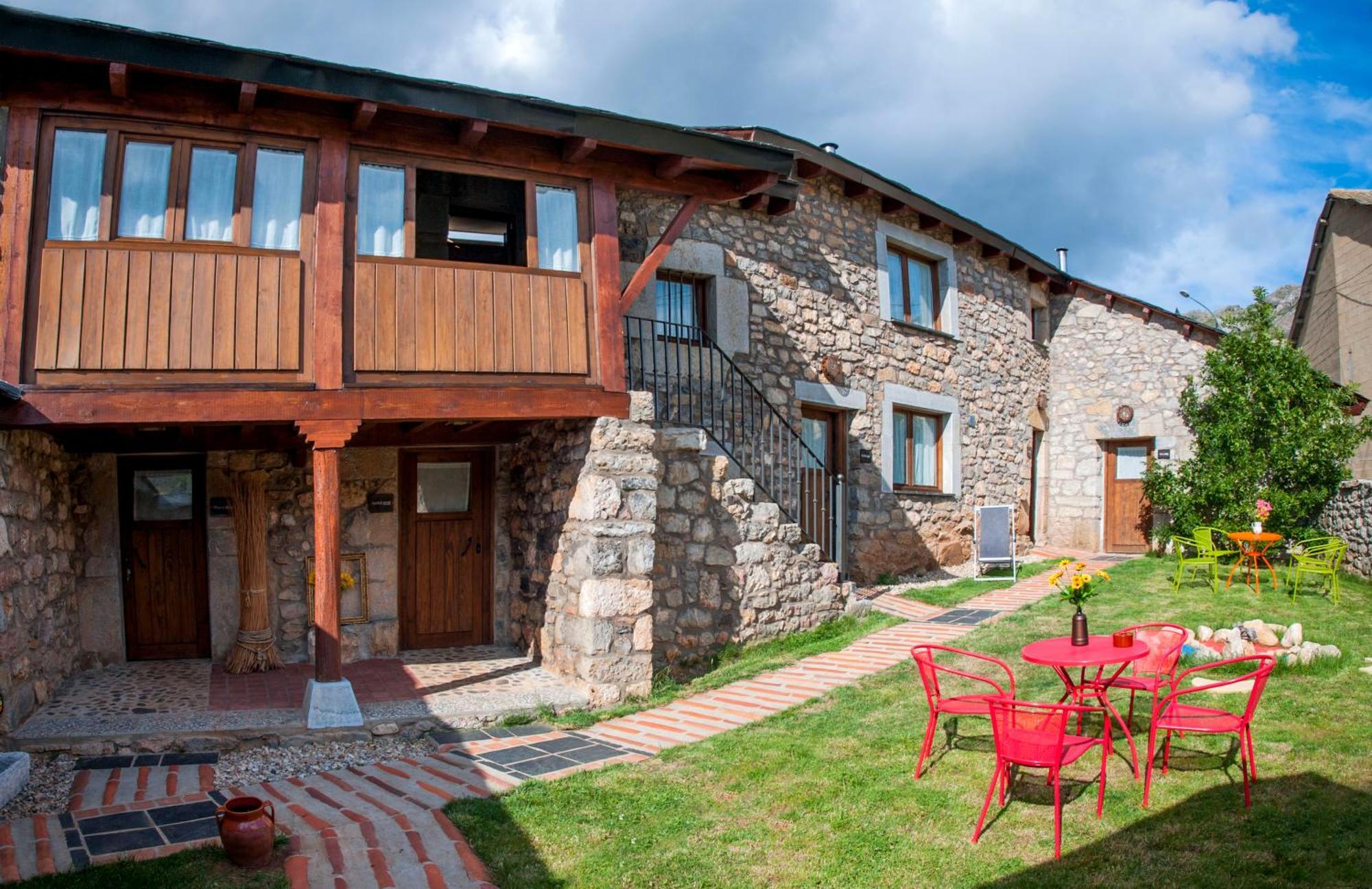 Casas Rurales Entre Babia Y La Luna Villafeliz Экстерьер фото